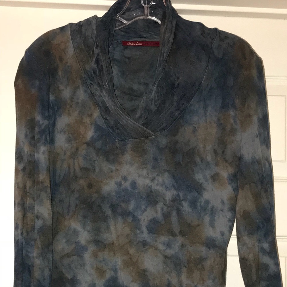 Boutique Tie Dye Fashion Top . Size Small, EUC
